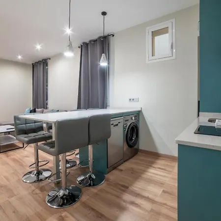 2 Bedrooms 1.5 Bathrooms Furnished - Justicia - Refurbished - Mintystay Madrid Exterior photo