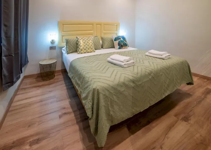 2 Bedrooms 1.5 Bathrooms Furnished - Justicia - Refurbished - Mintystay