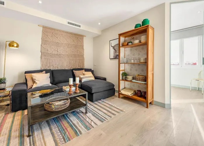 2 Bedrooms 2 Bathrooms Furnished - Chamberi - Refurbished Wterrace - Mintystay