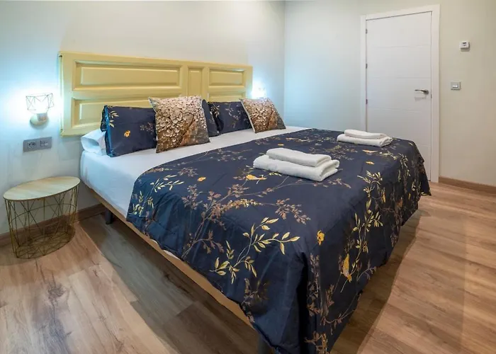 2 Bedrooms 1.5 Bathrooms Furnished - Justicia - Refurbished - Mintystay